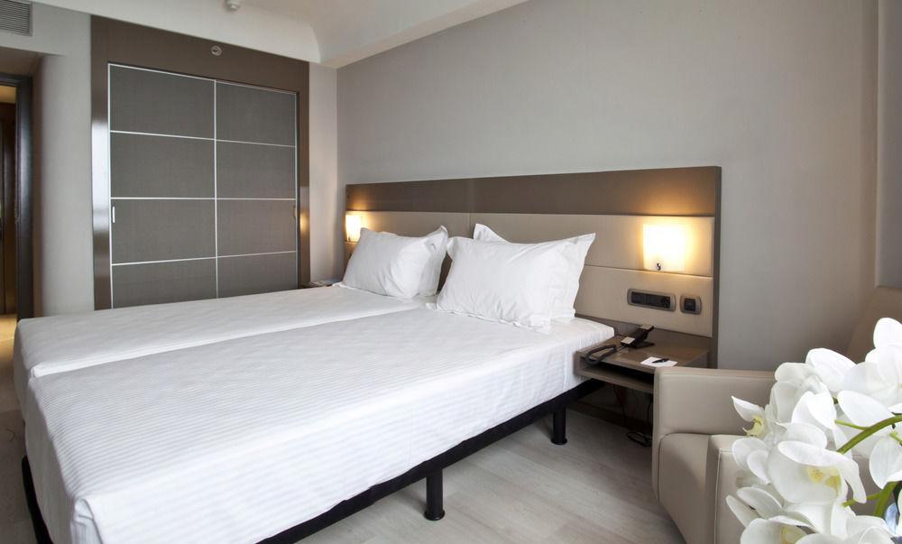 Ac Hotel Iberia Las Palmas By Marriott Exterior photo