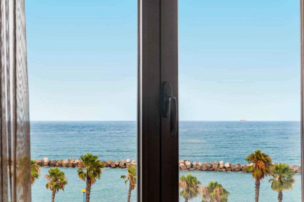 Ac Hotel Iberia Las Palmas By Marriott Exterior photo